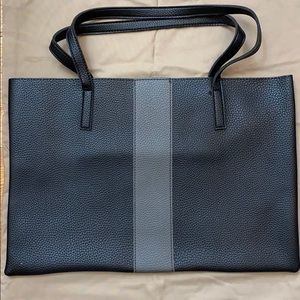 Vince Camuto Tote